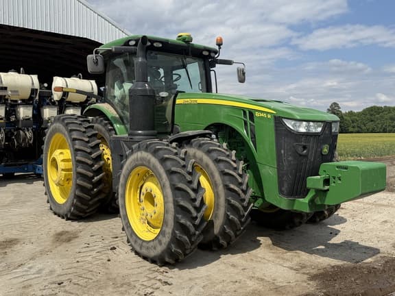 Image of John Deere 8345R equipment image 1