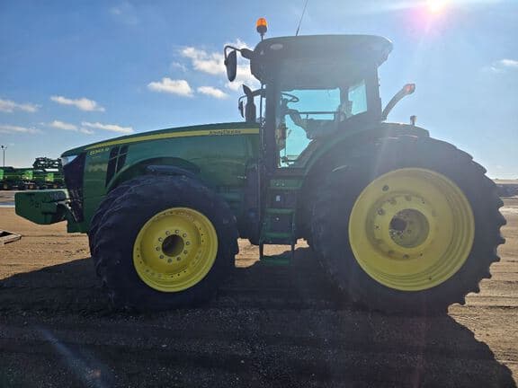 Image of John Deere 8345R equipment image 4