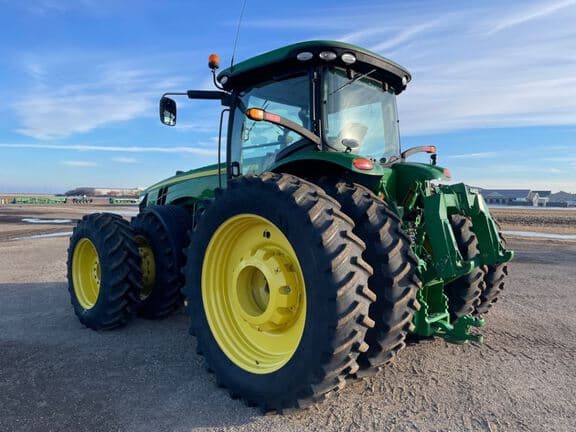 Image of John Deere 8345R equipment image 3