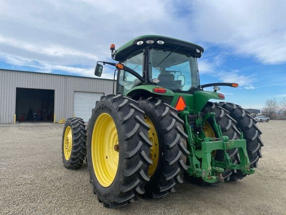 Image of John Deere 8345R equipment image 1