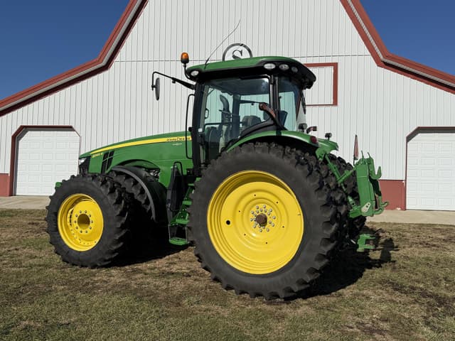 Image of John Deere 8345R equipment image 2