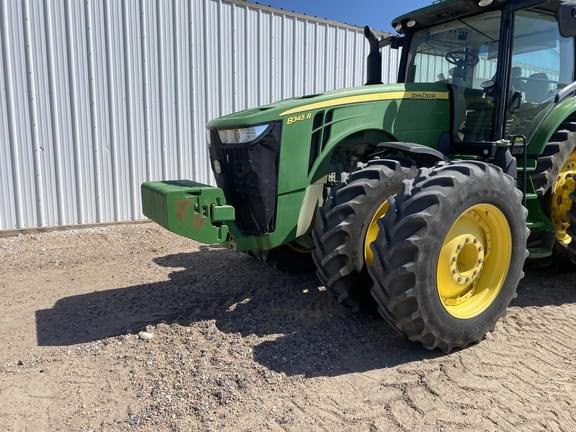 Image of John Deere 8345R equipment image 1