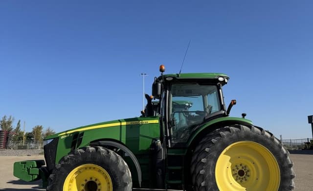 Image of John Deere 8345R equipment image 2