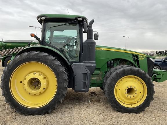 Image of John Deere 8345R equipment image 2