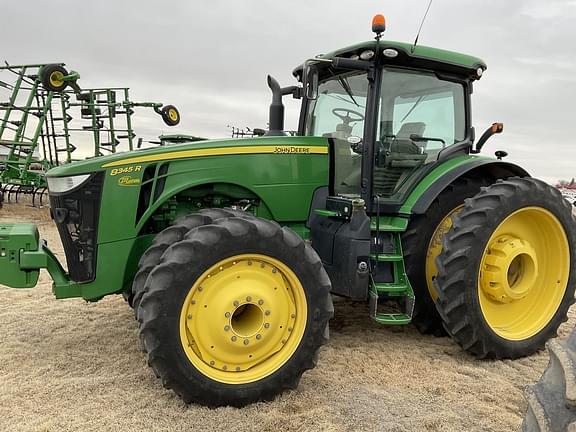 Image of John Deere 8345R equipment image 3