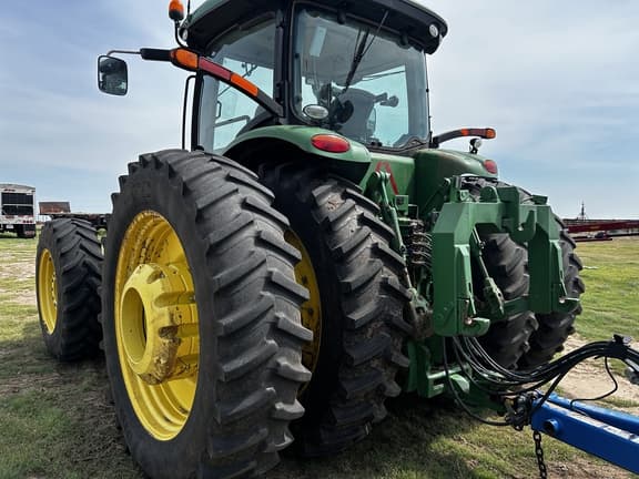 Image of John Deere 8345R equipment image 2