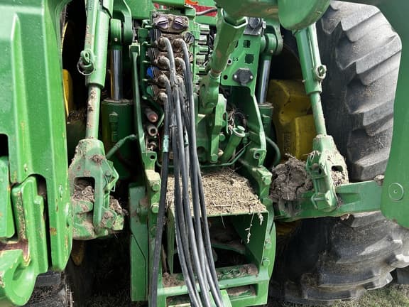 Image of John Deere 8345R equipment image 4