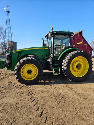 Image of John Deere 8345R equipment image 1