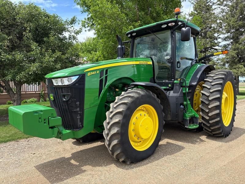 2015 John Deere 8345R Equipment Image0