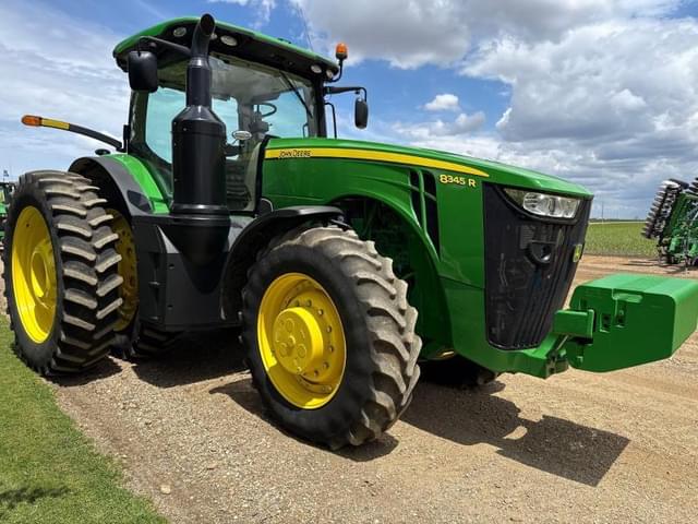 Image of John Deere 8345R equipment image 1