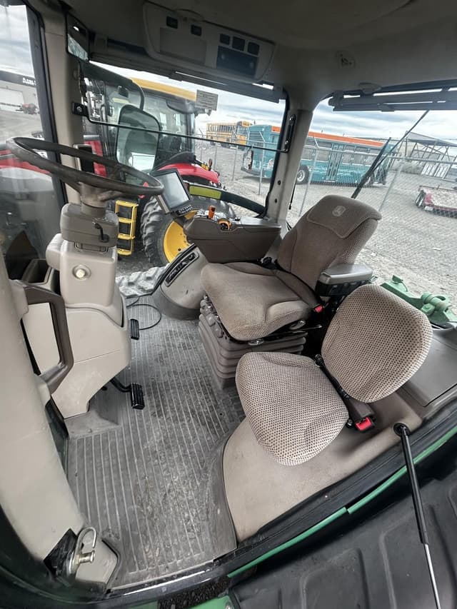 Image of John Deere 8345RT equipment image 4