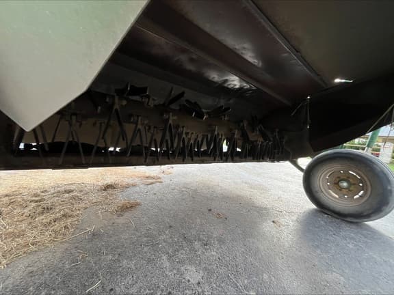 Image of John Deere 835 equipment image 2