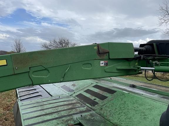 Image of John Deere 835 equipment image 4