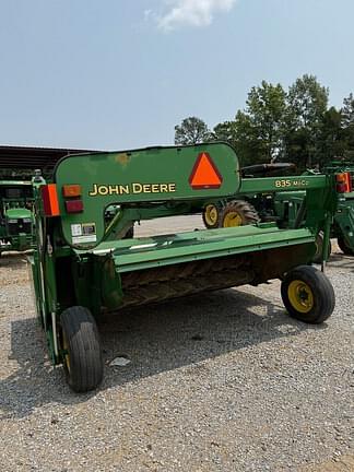 Image of John Deere 835 equipment image 3
