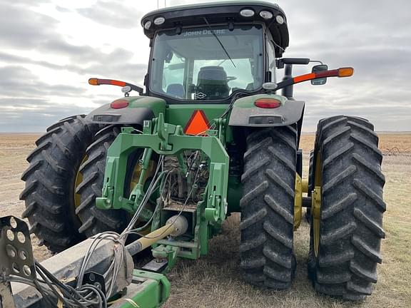 Image of John Deere 8370R equipment image 3