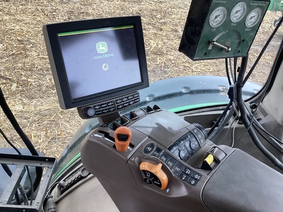 Image of John Deere 8370R equipment image 3