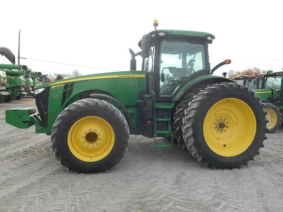 Image of John Deere 8370R Primary image