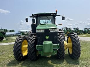 Main image John Deere 8370R 4