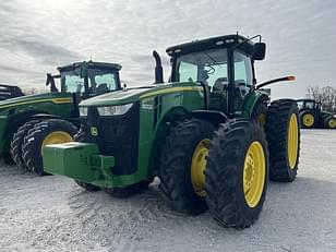 Main image John Deere 8370R 1