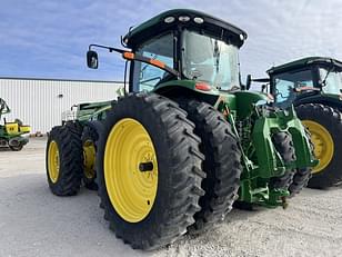 Main image John Deere 8370R 3