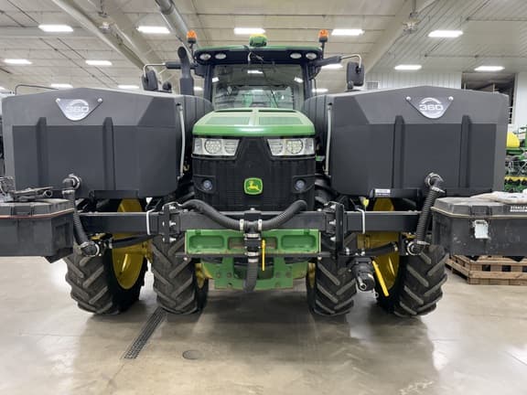 Image of John Deere 8370R equipment image 2