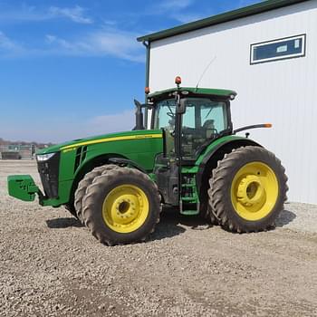 2015 John Deere 8370R Equipment Image0