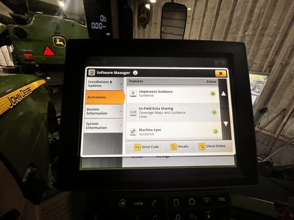 Image of John Deere 8370R equipment image 3