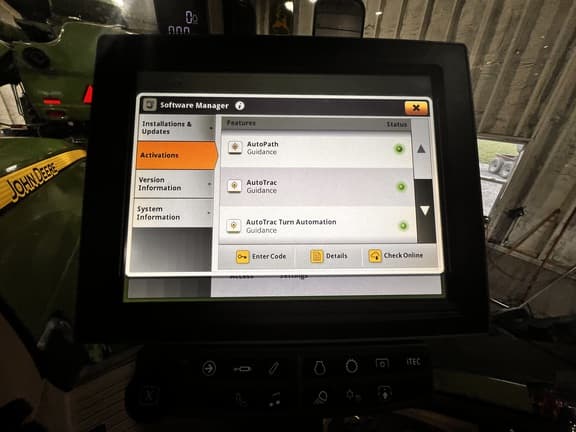 Image of John Deere 8370R equipment image 4