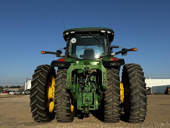 Image of John Deere 8370R equipment image 3