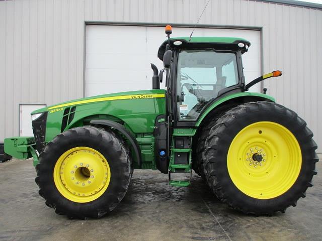 Image of John Deere 8370R equipment image 2