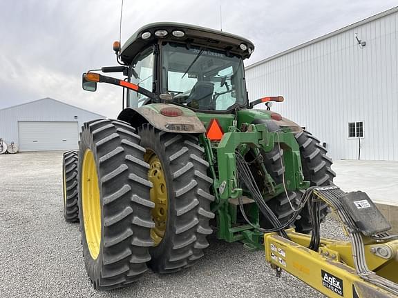 Image of John Deere 8370R equipment image 2