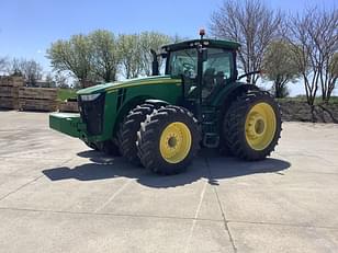 Main image John Deere 8370R 3