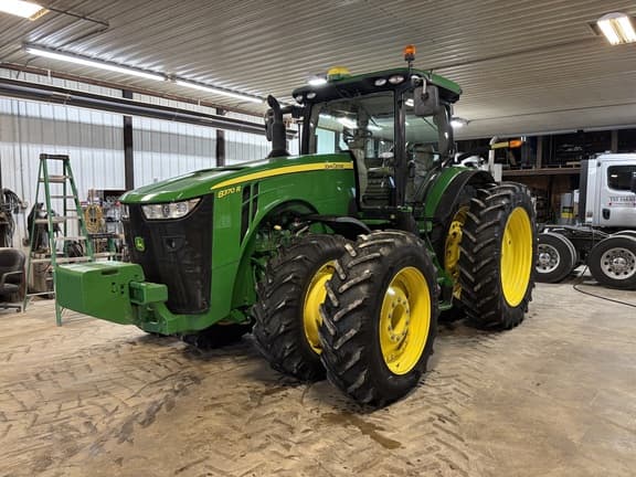 Image of John Deere 8370R Primary image