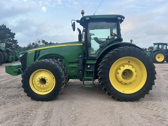 Image of John Deere 8370R Primary image