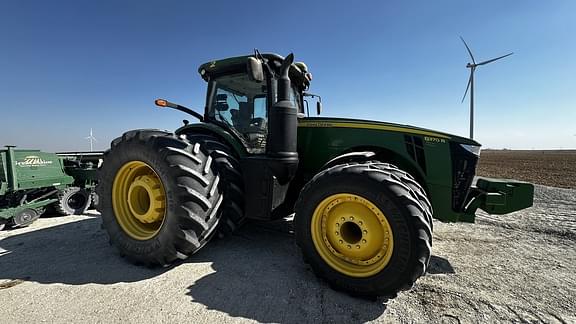 Image of John Deere 8370R equipment image 1