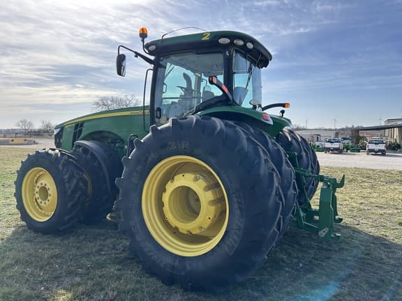 Image of John Deere 8370R equipment image 3