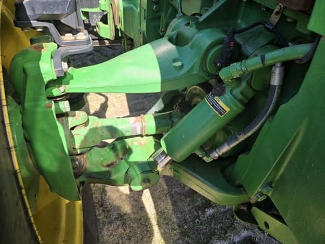 Image of John Deere 8370R equipment image 3