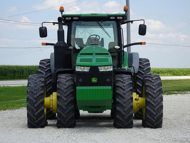 Image of John Deere 8370R equipment image 2