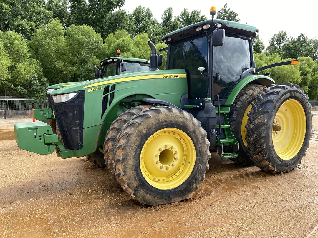 Image of John Deere 8370R Primary image