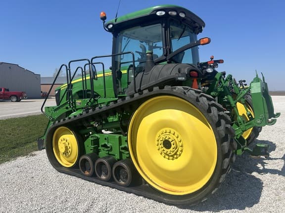 Image of John Deere 8370RT equipment image 1