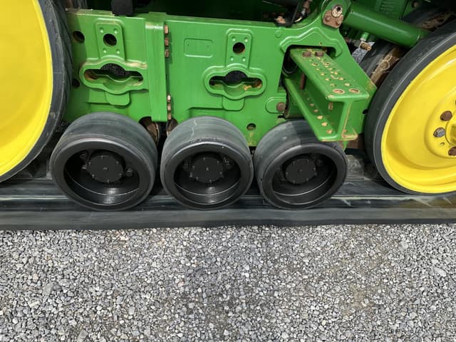 Image of John Deere 8370RT equipment image 4
