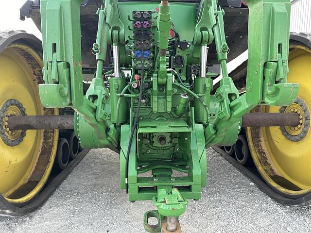 Image of John Deere 8370RT equipment image 3