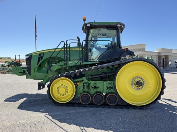 Image of John Deere 8370RT equipment image 1