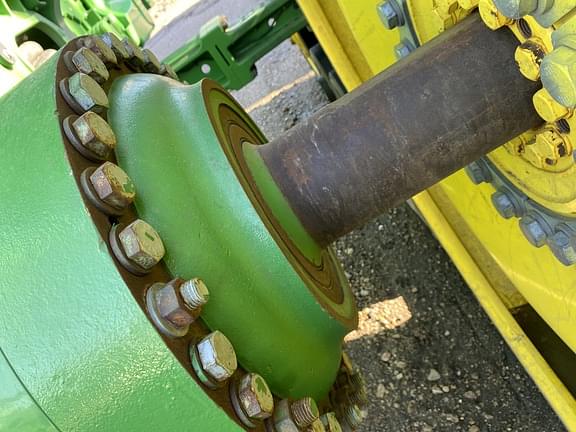 Image of John Deere 8370RT equipment image 3
