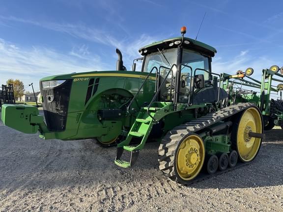 Image of John Deere 8370RT equipment image 1