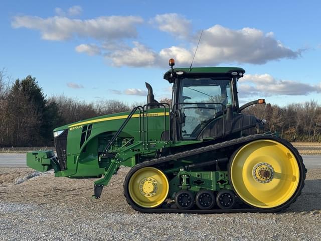 Image of John Deere 8370RT equipment image 2