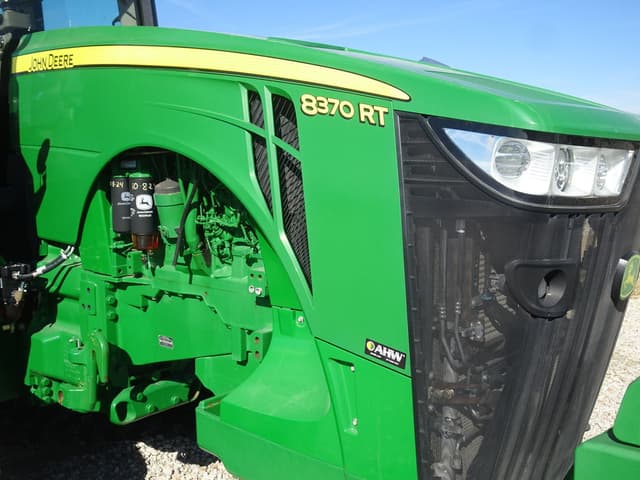 Image of John Deere 8370RT equipment image 3
