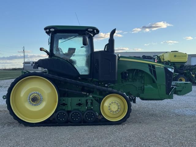Image of John Deere 8370RT equipment image 3