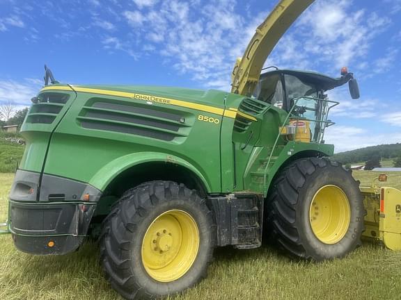 Image of John Deere 8500 equipment image 4