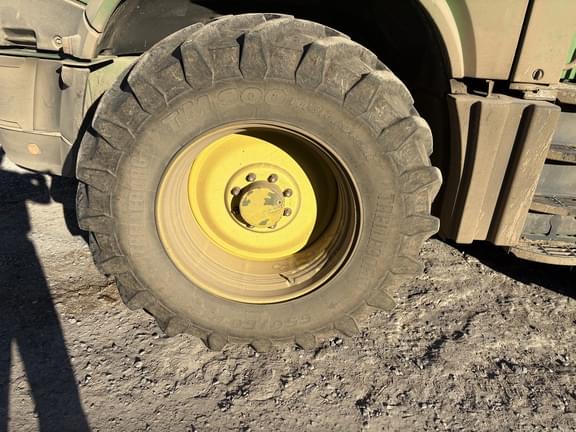 Image of John Deere 8500 equipment image 3
